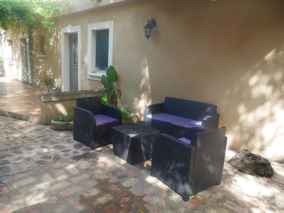 La Feniere Bed & Breakfast Venejan Exterior photo