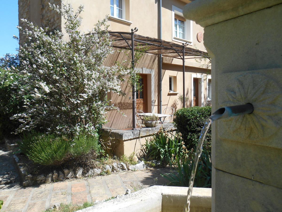 La Feniere Bed & Breakfast Venejan Exterior photo